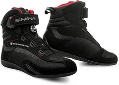 ¿Qué características deben tener las zapatillas de moto para mujer?