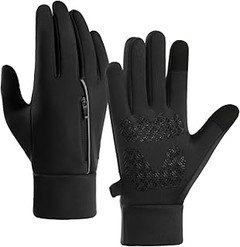 Verifica la impermeabilidad de tus guantes de moto con estos consejos