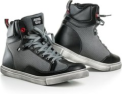 Errores que Debes Evitar al Usar Botas de Moto Ventiladas en Verano