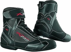 ¿Qué materiales son ideales para las botas de moto de invierno?