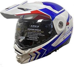 Casco trail ideal para motociclistas que usan gafas
