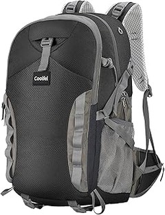 Comparativa de las mejores marcas de mochilas de moto para viajes