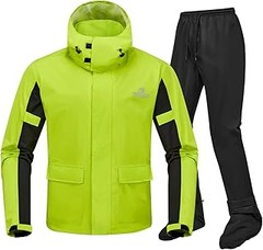 Comparativa de las mejores marcas de trajes de lluvia para motociclismo