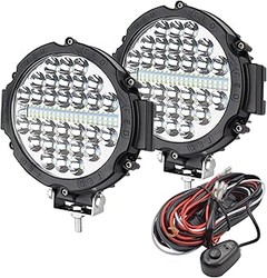 ¿Vale la pena instalar luces auxiliares de largo alcance en tu moto?